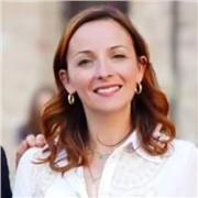 Offro lezioni private in materie umanistiche (Lettere, Storia, Italiano, Geografia..), laureata in Scienze della Cultura.